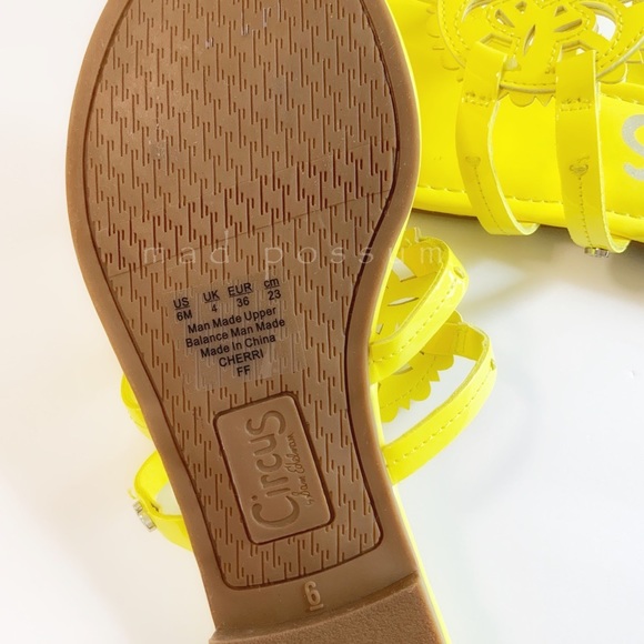 🚫SOLD🚫Sam Edelman Cherrie Medallion Sandals - Picture 6 of 6